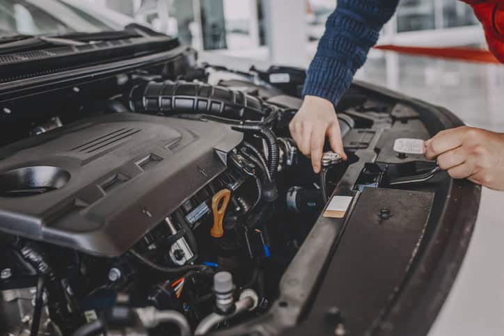 Check and maintenance the water in radiator car with yourself.